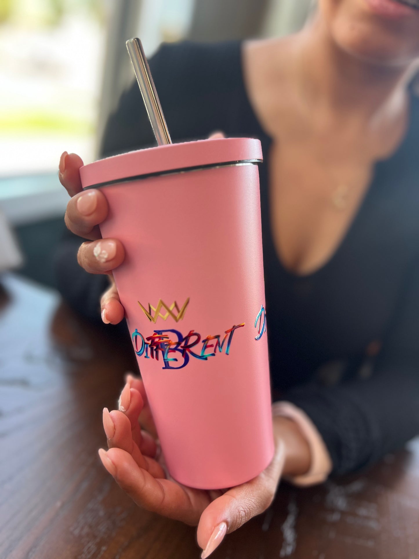 BDifferent Logo (Insulated tumbler with a straw)